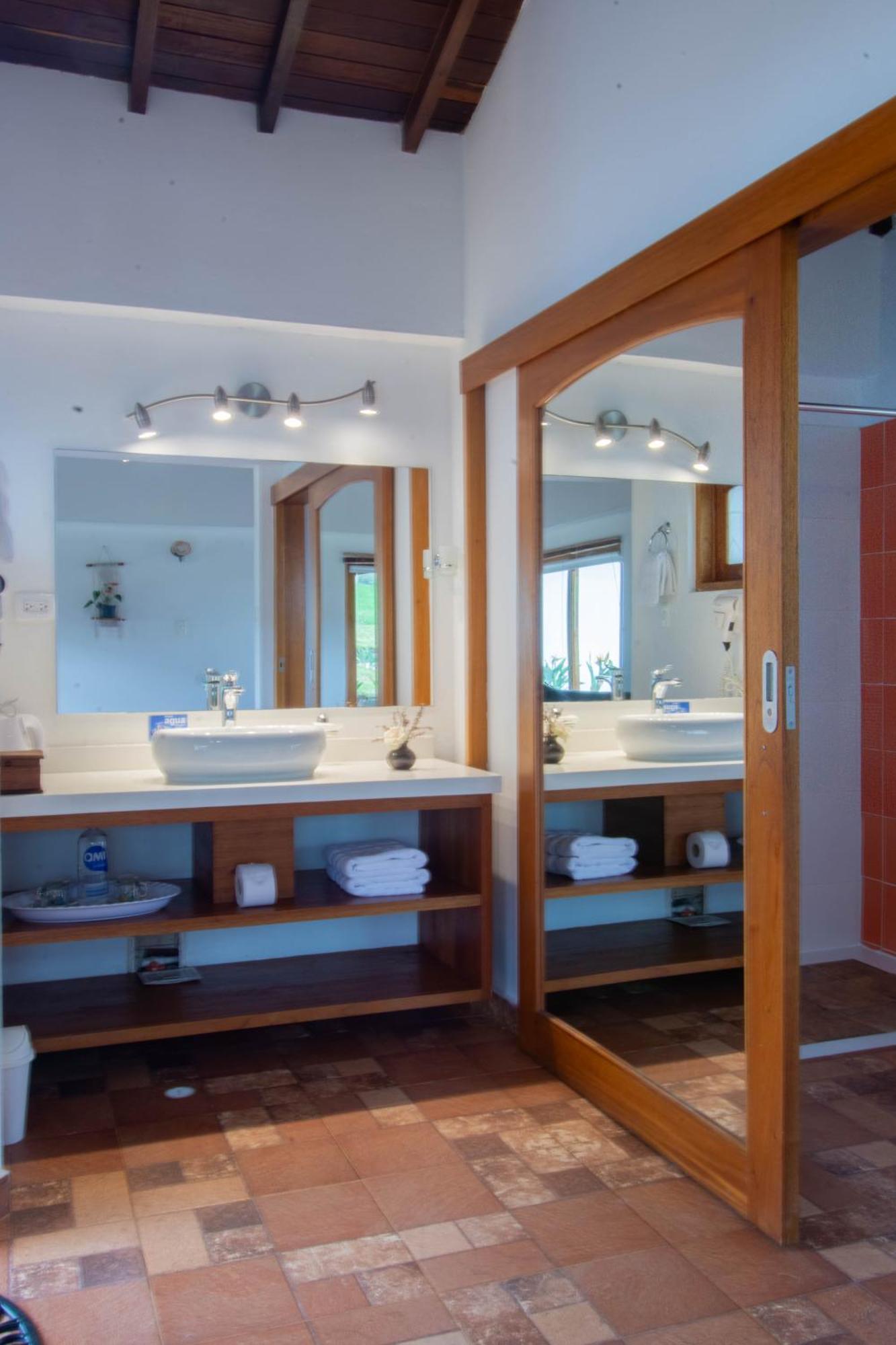 Ocarina Suites-hotel De Leyva Guest house
