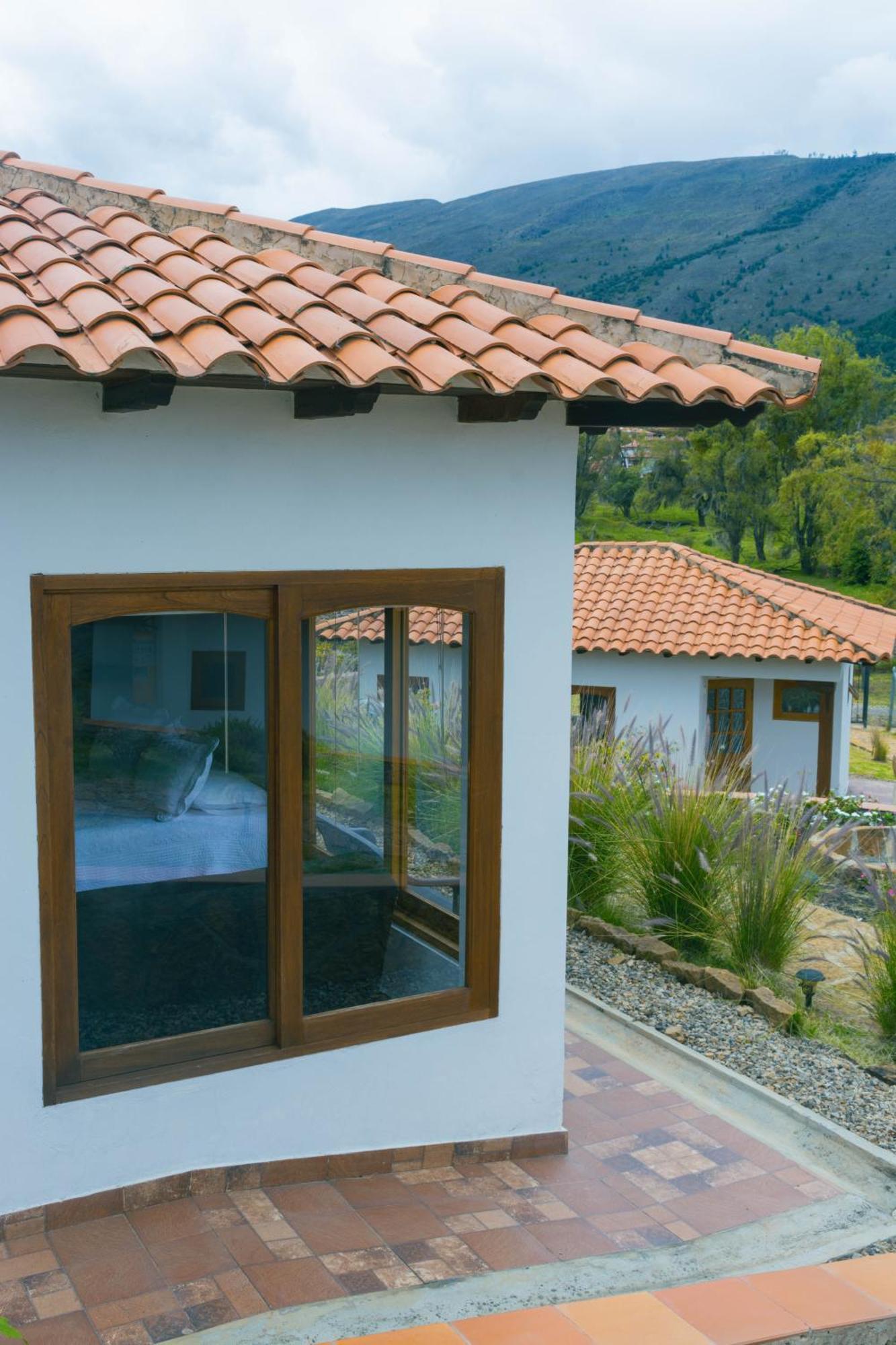 Ocarina Suites-hotel De Leyva Guest house